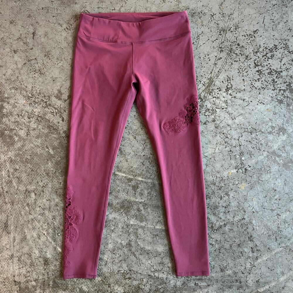 Fabletics Rocio High-Waisted Embroidered Cutout Leggings Rose Mauve
